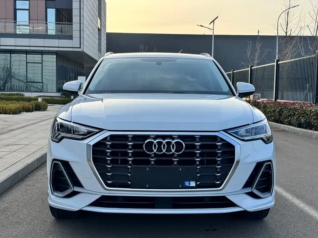 Audi Q3 — фото 2