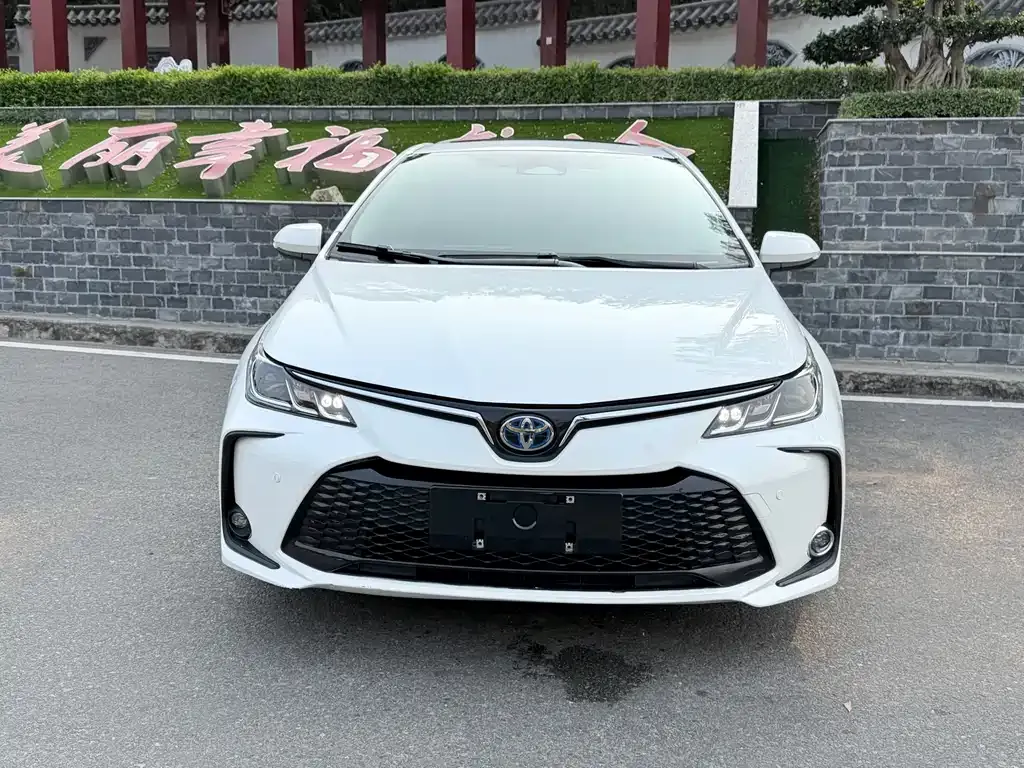 Toyota Corolla 2023 из CN, фото 2
