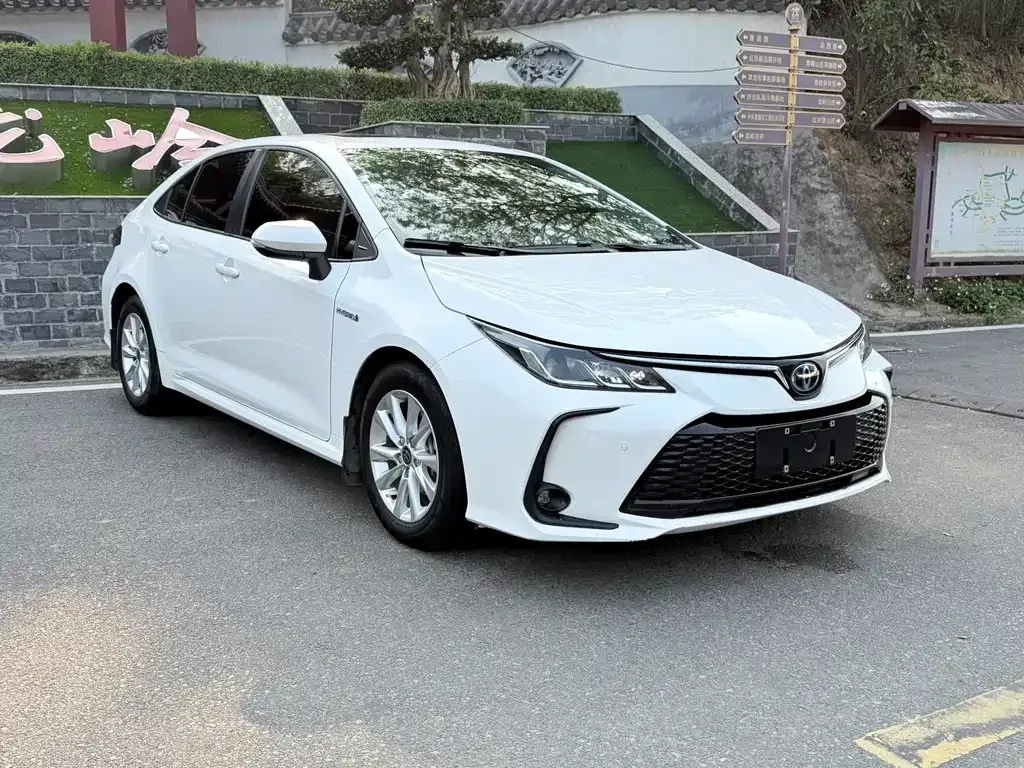 Toyota Corolla 2023 из CN, фото 8