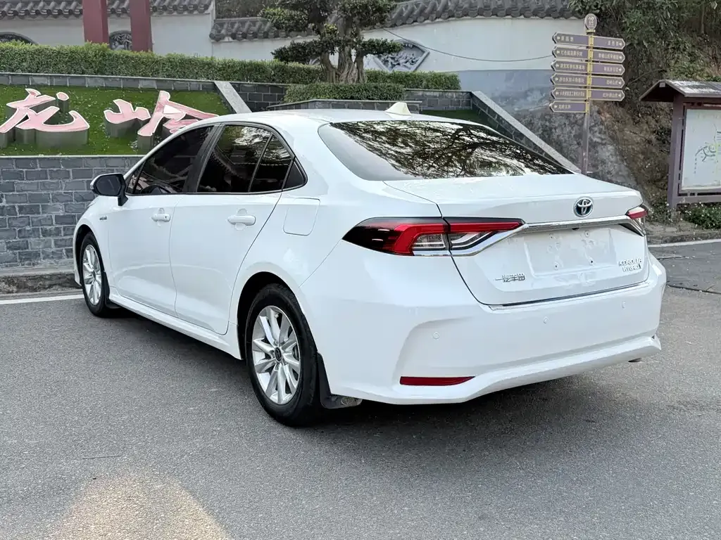 Toyota Corolla 2023 из CN, фото 5