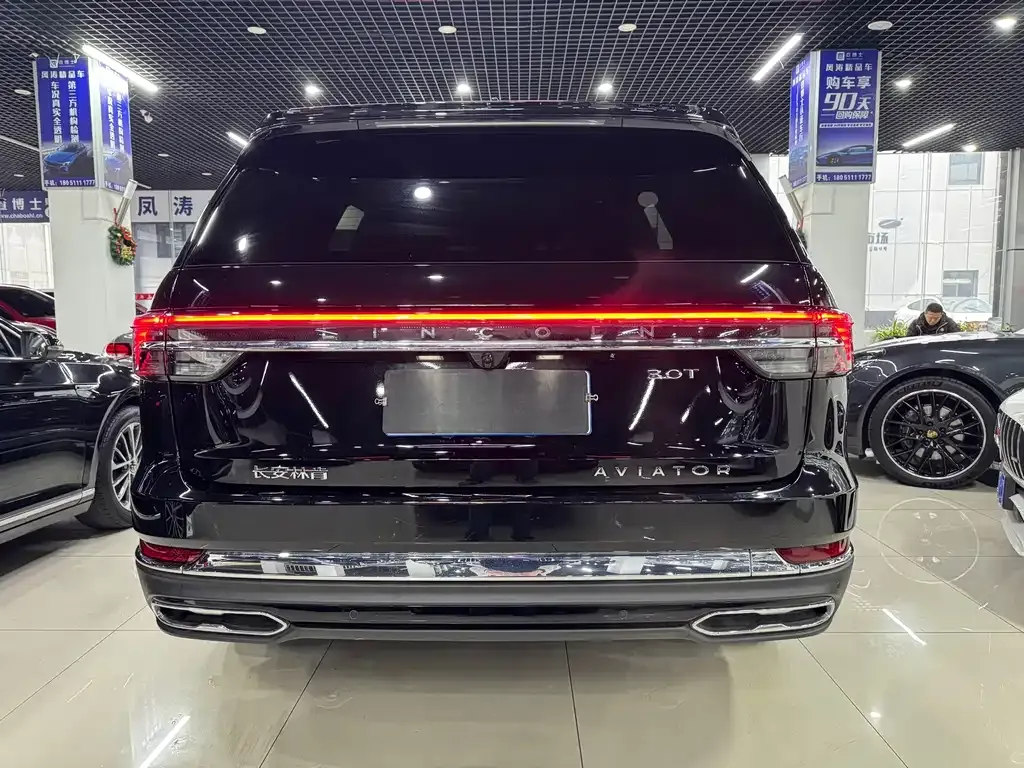 Lincoln Aviator — фото 6