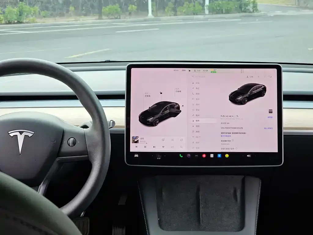 Tesla Model 3 — фото 3