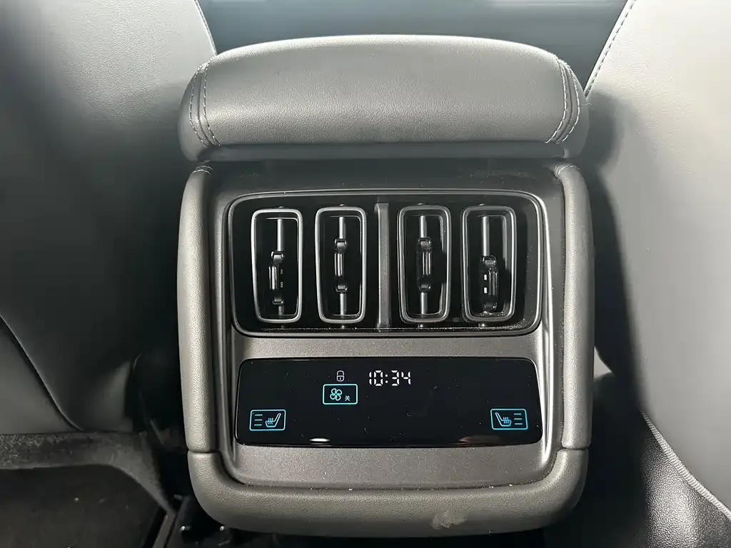 BYD L EV 2025 из CN, фото 8