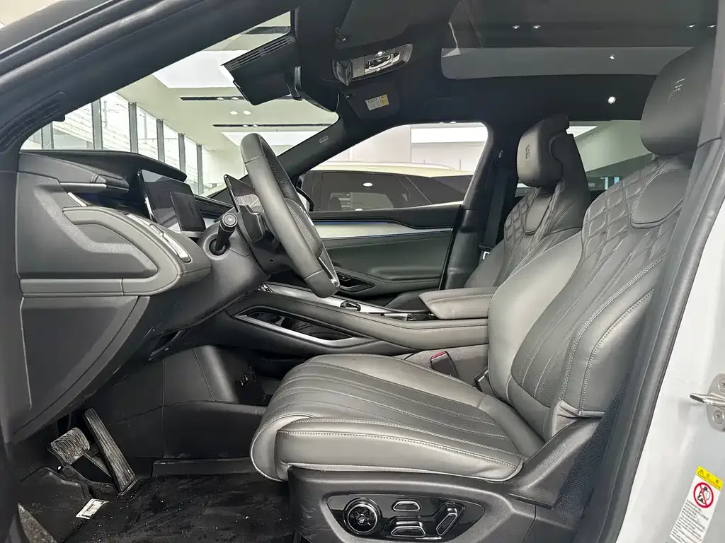 BYD L EV 2025 из CN, фото 9