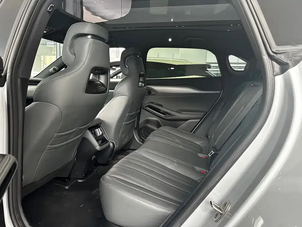 BYD L EV 2025 из CN, фото 3