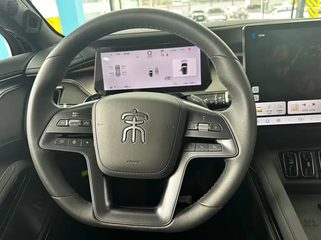 BYD L EV 2025 из CN, фото 2