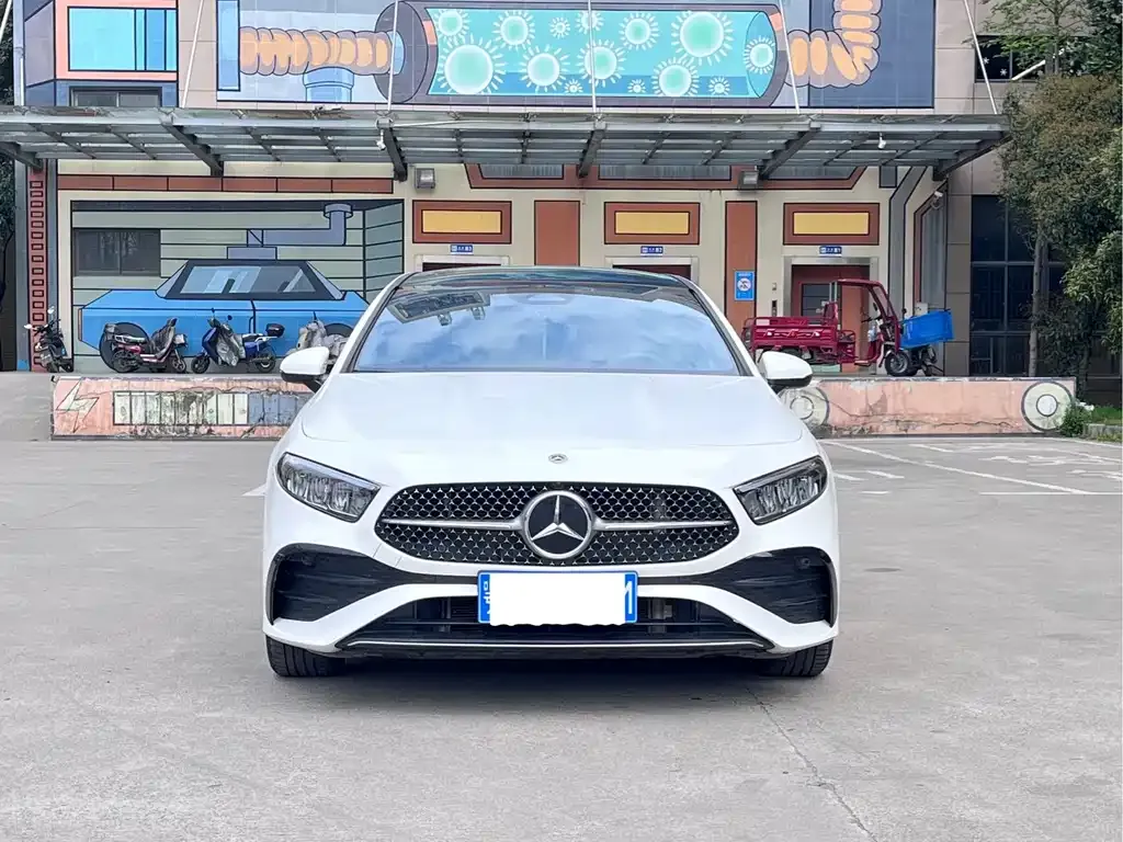 Mercedes-Benz A-Class 2023 из CN, фото 6