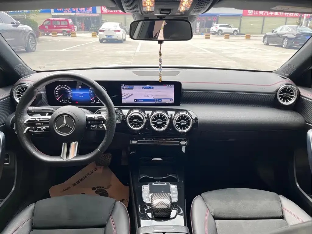 Mercedes-Benz A-Class 2023 из CN, фото 4