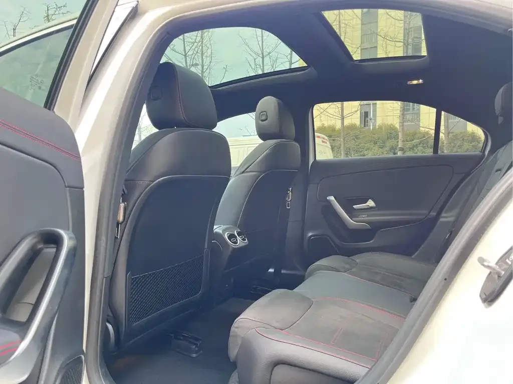 Mercedes-Benz A-Class 2023 из CN, фото 9