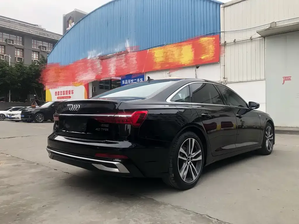 Audi A6L — фото 5