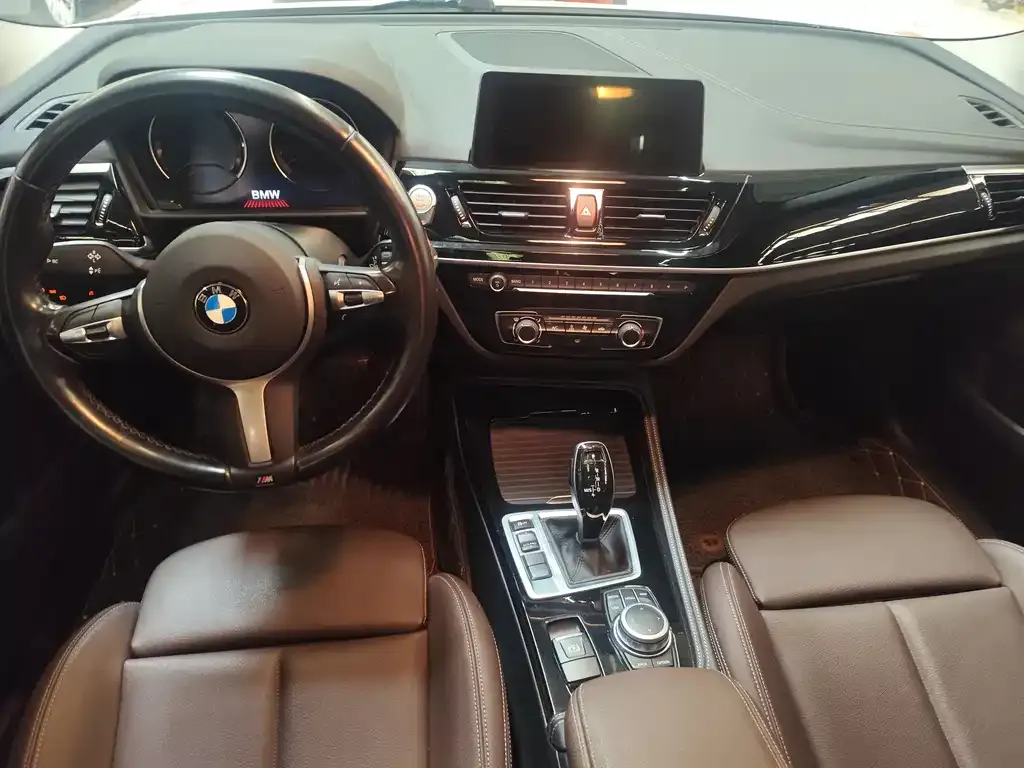 BMW 1 Series 2021 из CN, фото 8