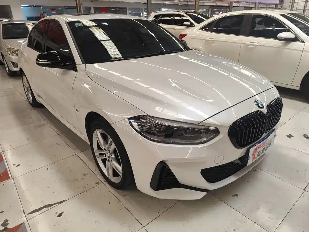 BMW 1 Series 2021 из CN, фото 4