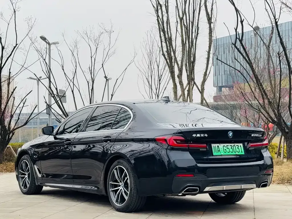 BMW 5 Series New Energy — фото 7