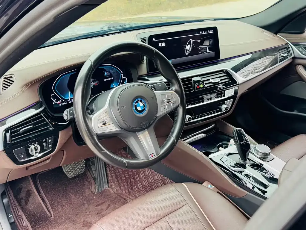 BMW 5 Series New Energy — фото 6