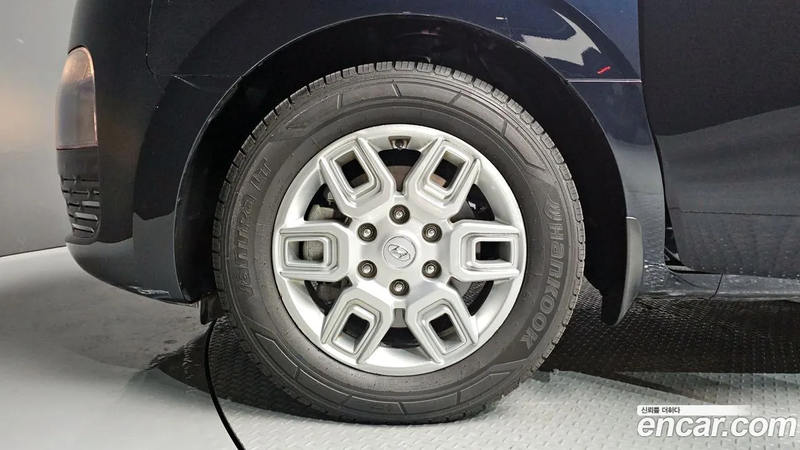 Hyundai Staria — фото 9