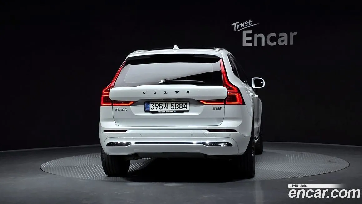 Volvo XC60 — фото 5