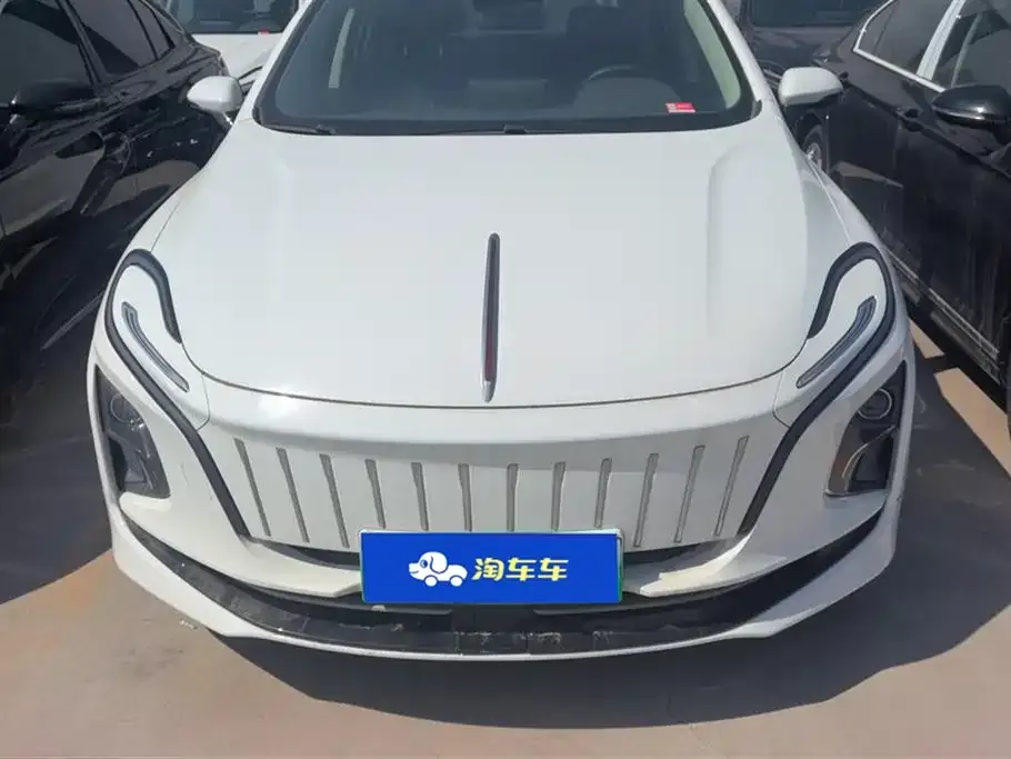 Hongqi E-QM5 — фото 7