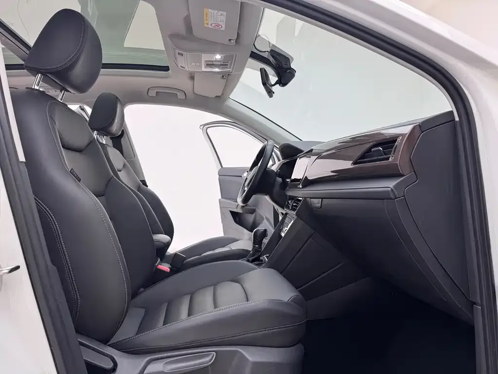 Volkswagen Tharu 2022 из CN, фото 3