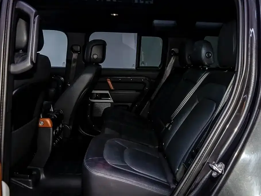 Land Rover Defender — фото 3