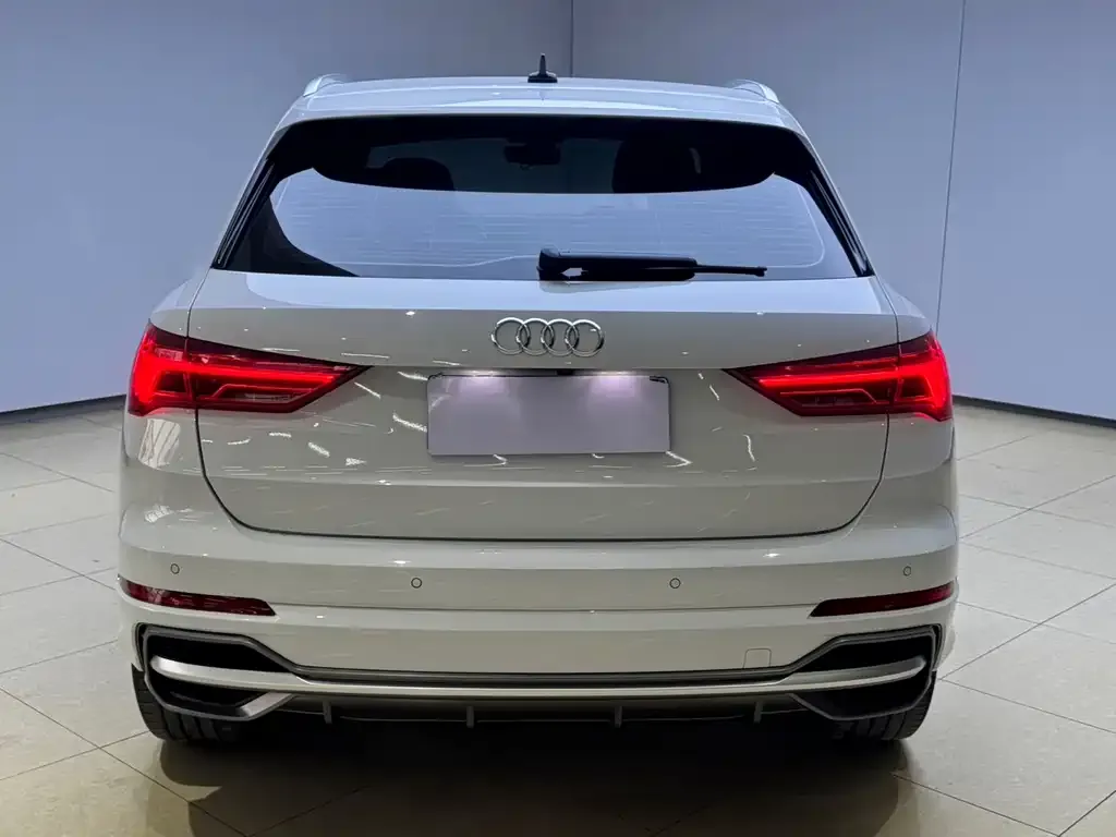 Audi Q3 — фото 5