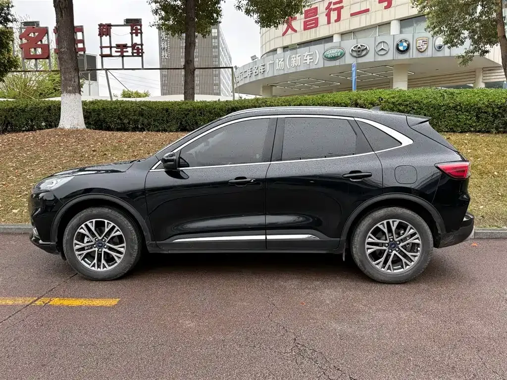 Ford Escape 2023 из CN, фото 7