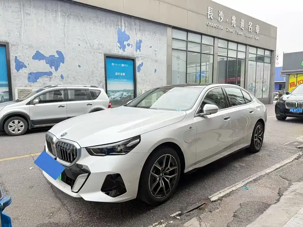 BMW i5 2025 из CN, фото 1