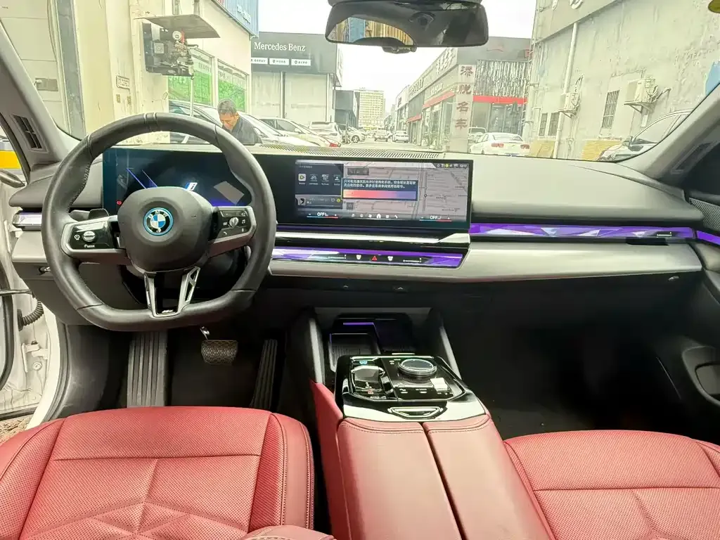 BMW i5 2025 из CN, фото 3