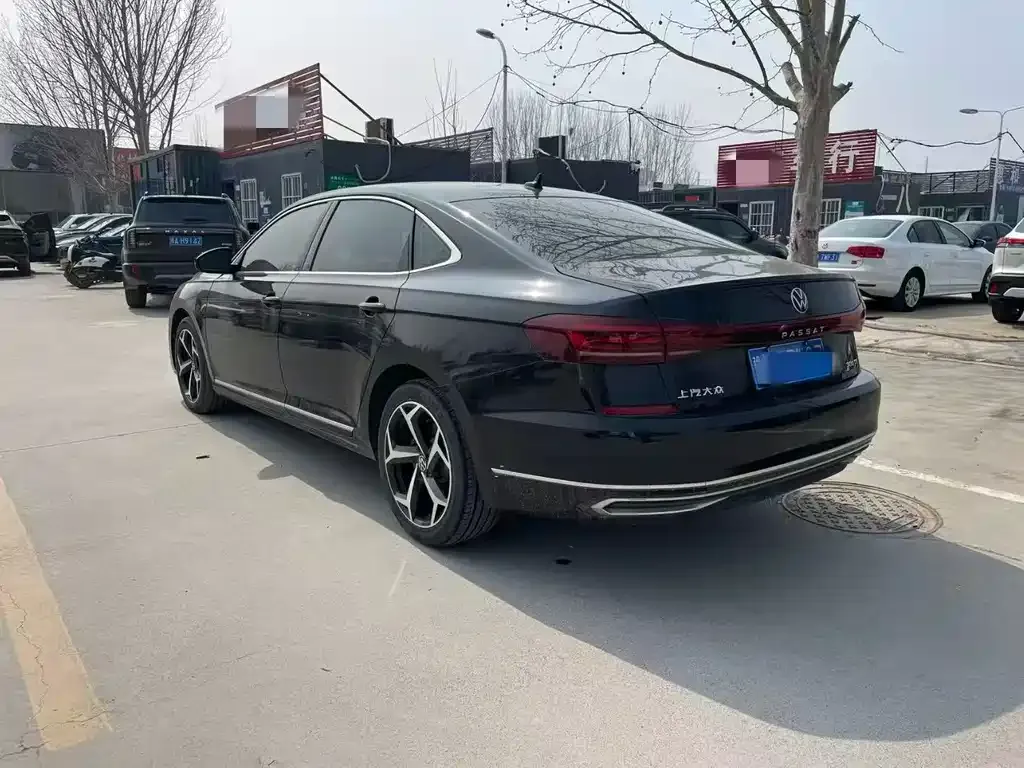 Volkswagen Passat — фото 8