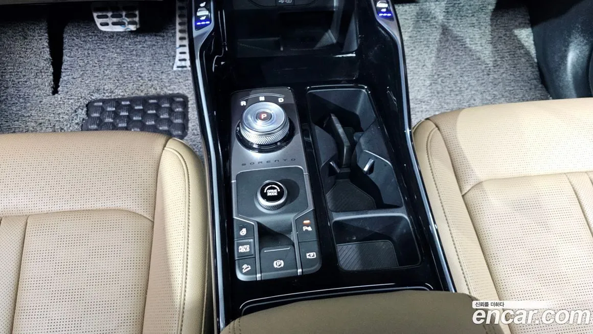 Kia Sorento — фото 6