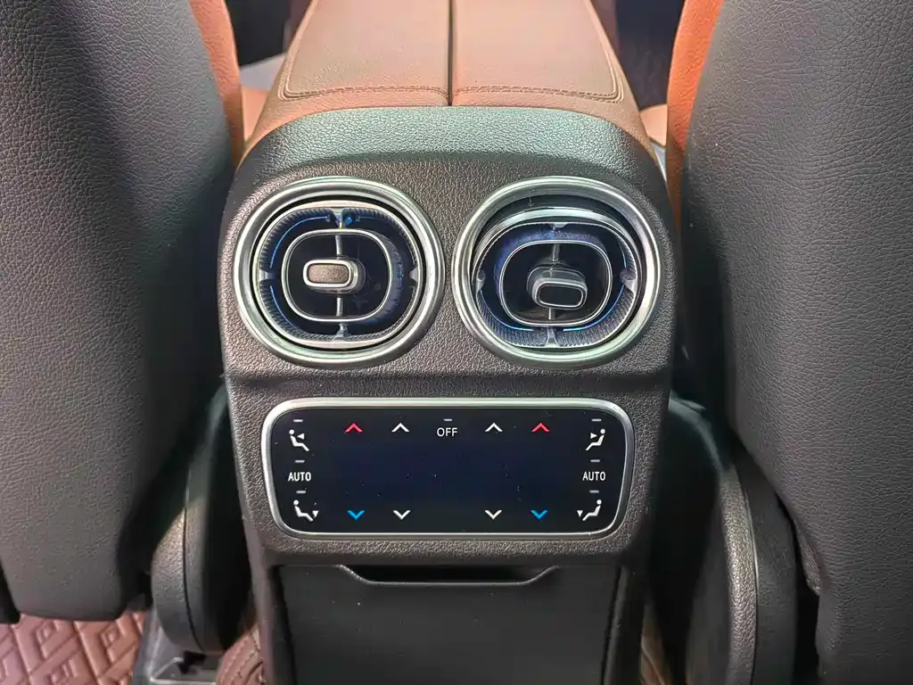 Mercedes-Benz C-Class 2022 из CN, фото 8