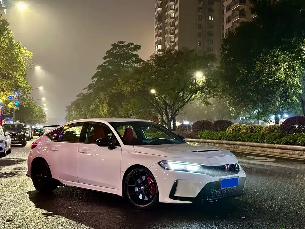 Honda Civic (Import) — фото 1