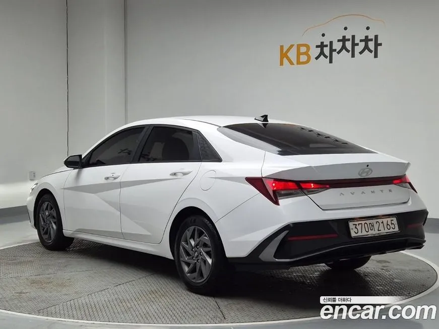 Hyundai AVANTE — фото 2
