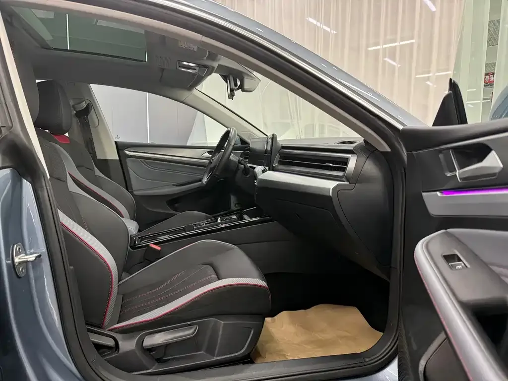 Volkswagen Lamando 2023 из CN, фото 3