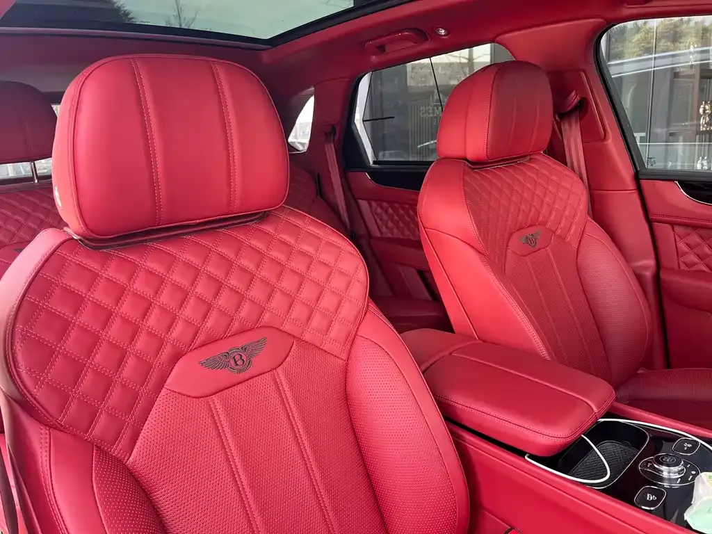 Bentley Bentayga 2022 из CN, фото 2