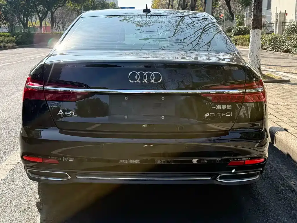 Audi A6L — фото 9