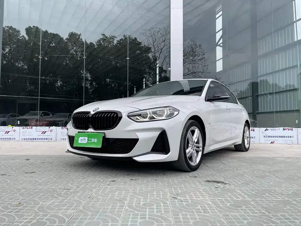 BMW 1 Series — фото 1