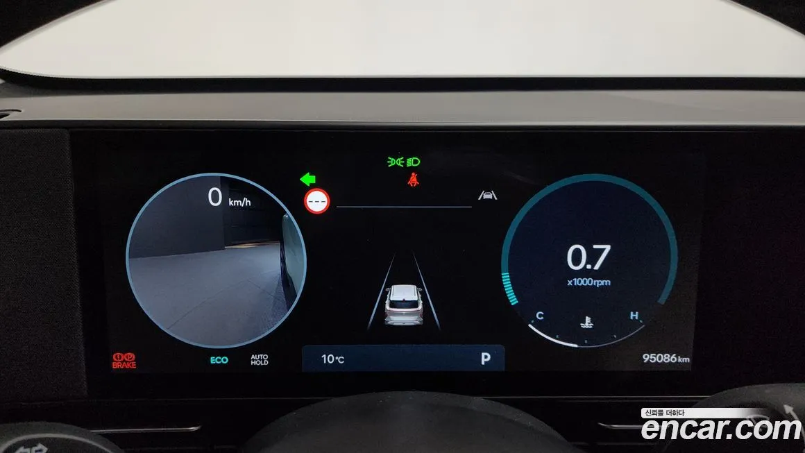 Hyundai Kona — фото 8