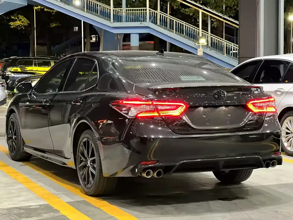 Toyota Camry 2023 из CN, фото 9