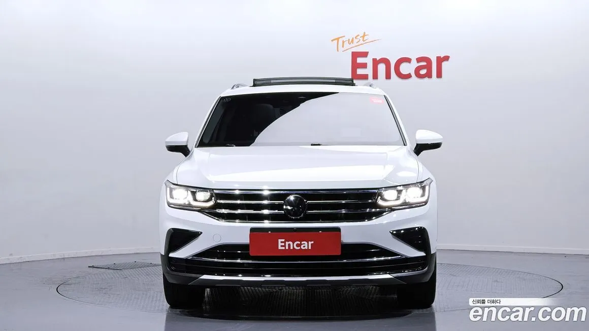 Volkswagen Tiguan — фото 2