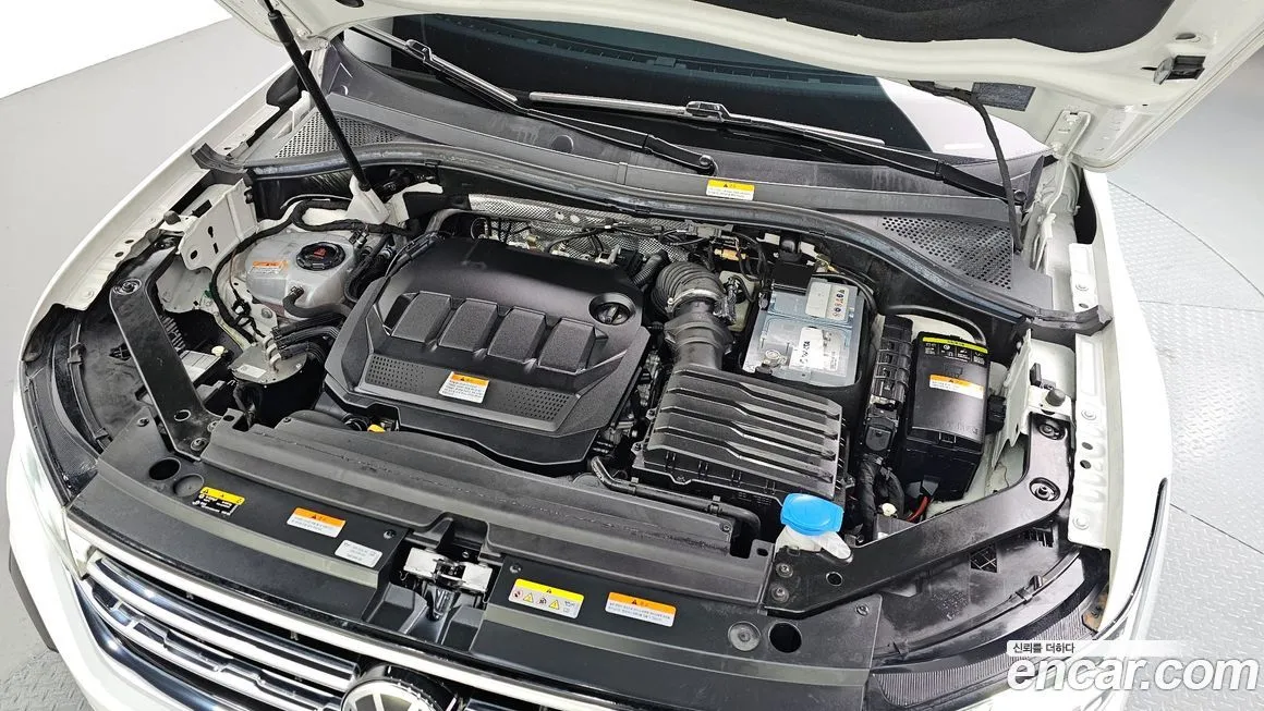 Volkswagen Tiguan — фото 10