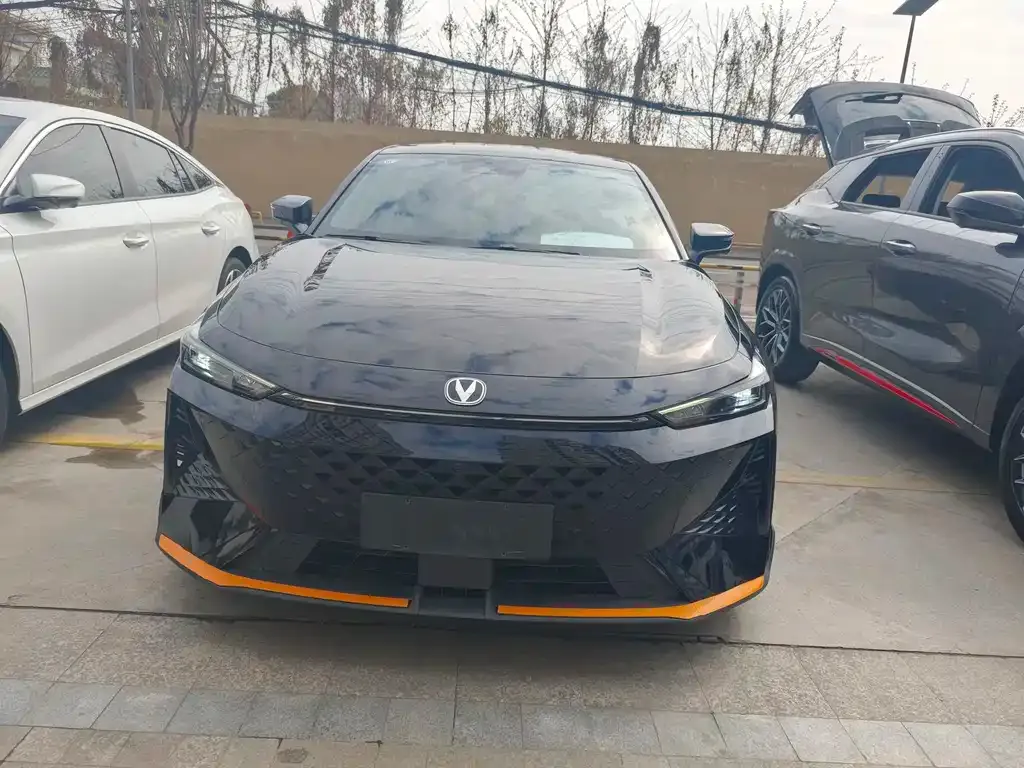Changan UNI-V 2024 из CN, фото 1