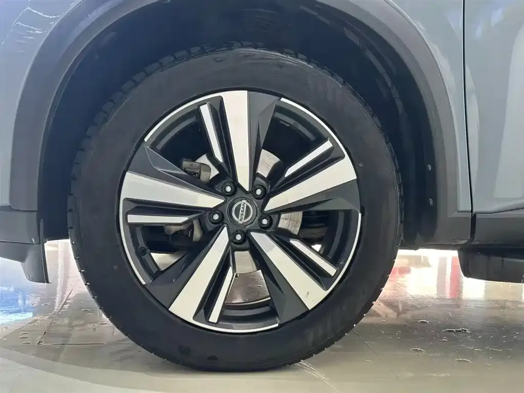 Nissan X-Trail — фото 10