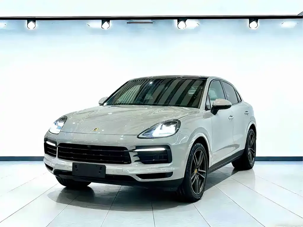 Porsche Cayenne — фото 1
