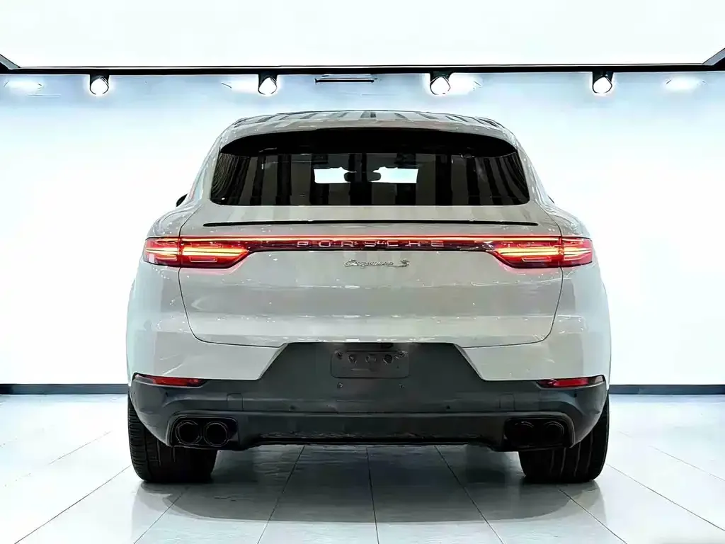 Porsche Cayenne — фото 10