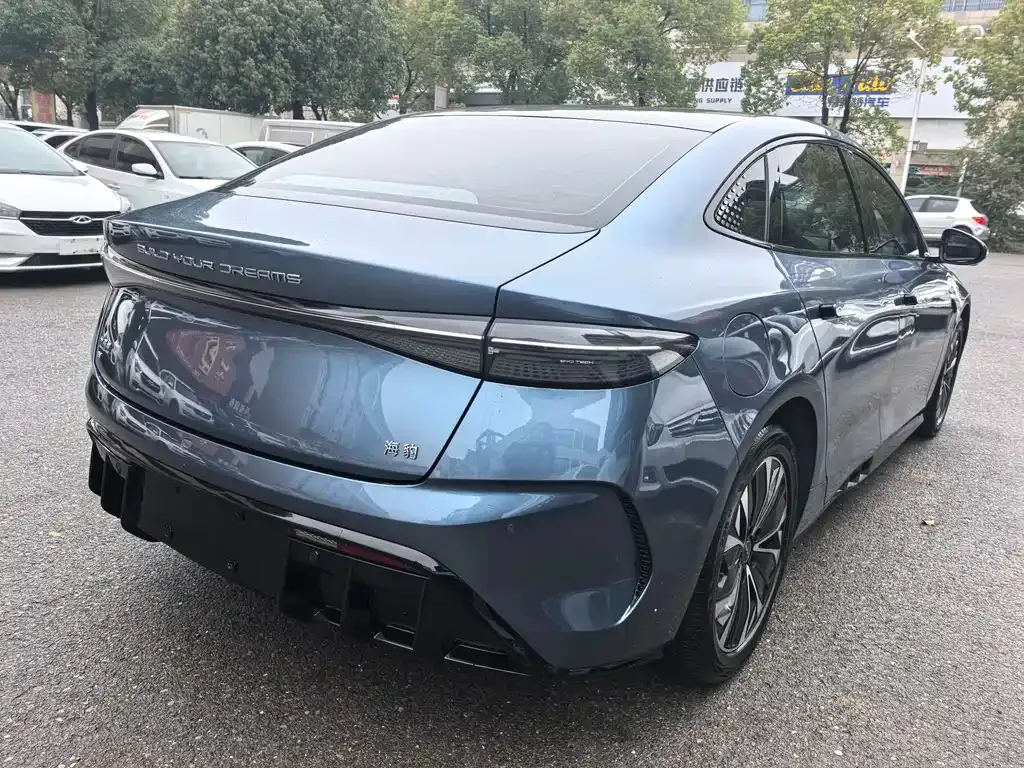 BYD Seal — фото 6