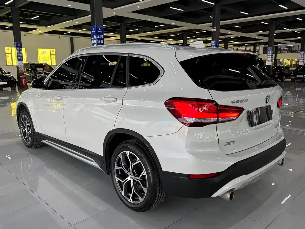 BMW X1 — фото 4