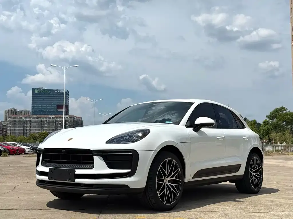 Porsche Macan — фото 1