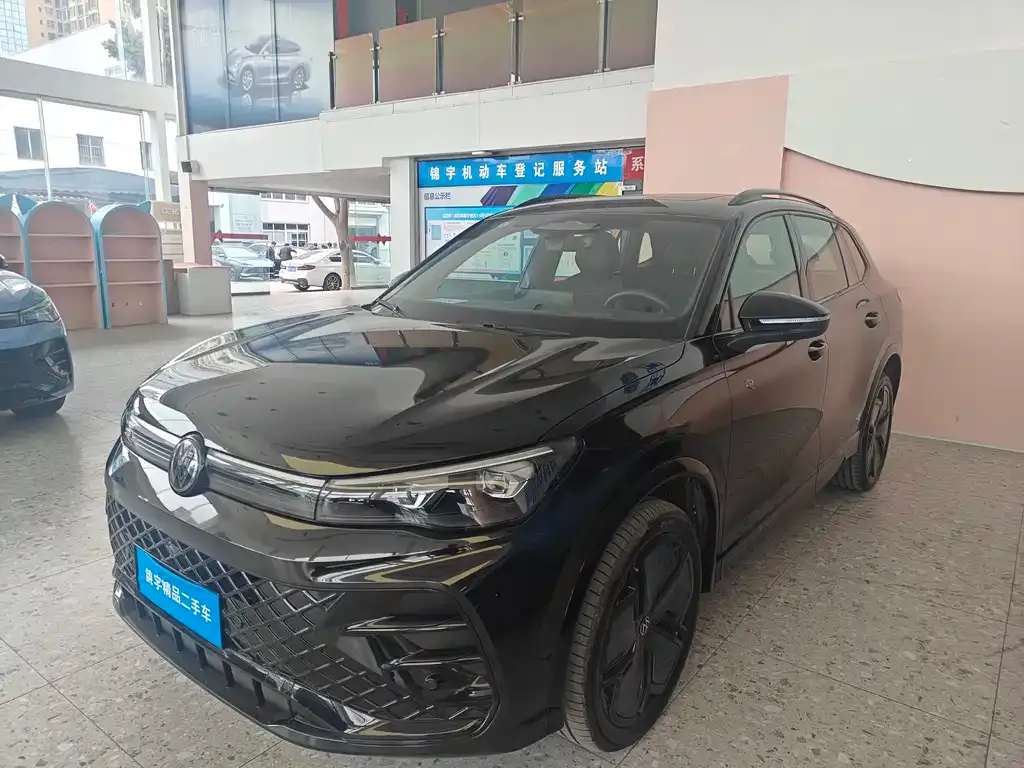 Volkswagen Tiguan L 2024 из CN, фото 1
