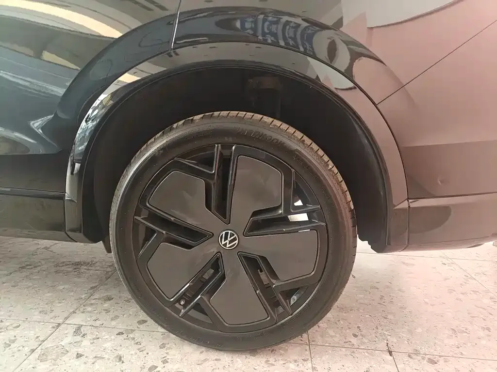 Volkswagen Tiguan L 2024 из CN, фото 9