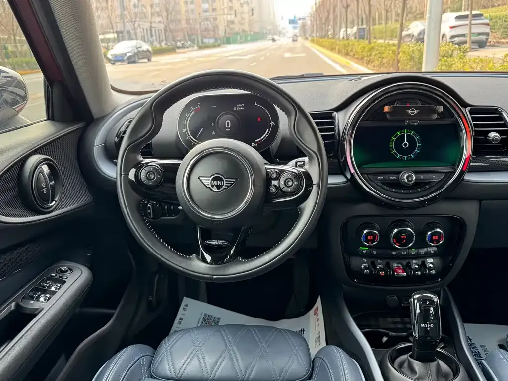 MINI Clubman — фото 6